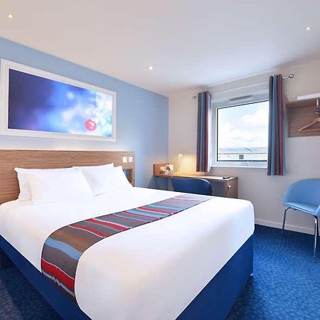 Travelodge Leeds Central الغرفة الصورة