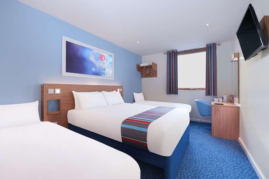 Travelodge Leeds Central الغرفة الصورة