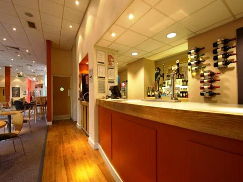 Travelodge Leeds Central المظهر الخارجي الصورة